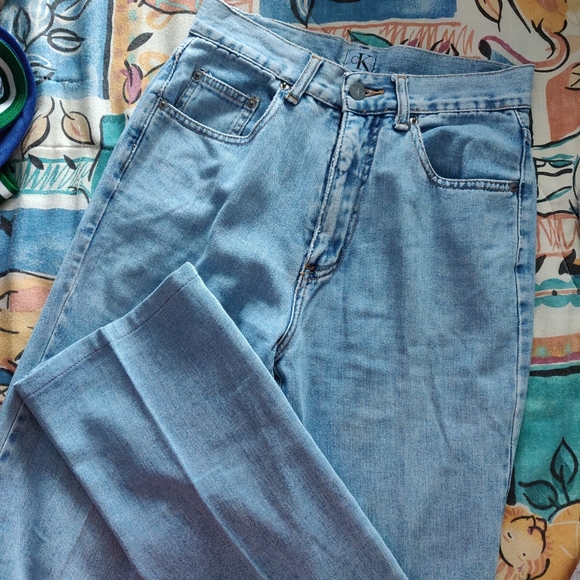 VINTAGE CALVIN KLEIN HIGH WAIST MOM JEANS - Picture 6 of 8